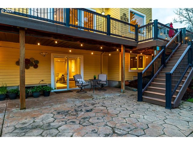 1320 Nw PARK RIDGE Ln, Portland, OR 97229