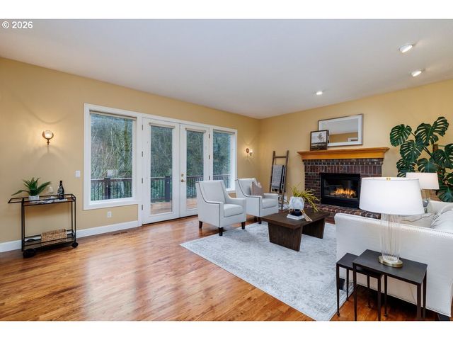 1320 Nw PARK RIDGE Ln, Portland, OR 97229