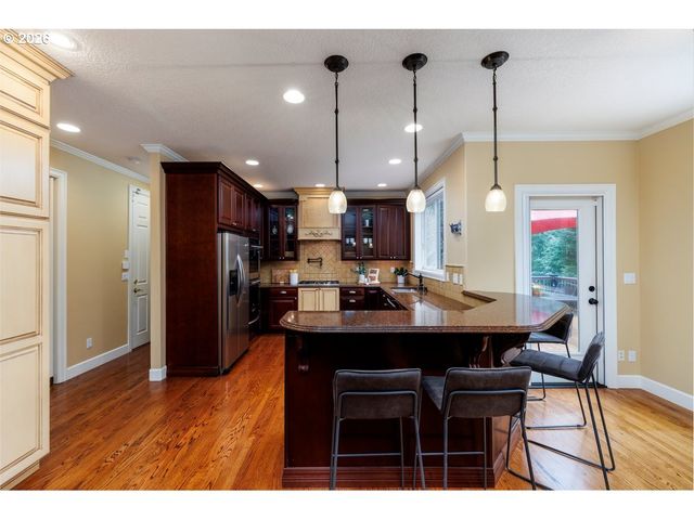 1320 Nw PARK RIDGE Ln, Portland, OR 97229