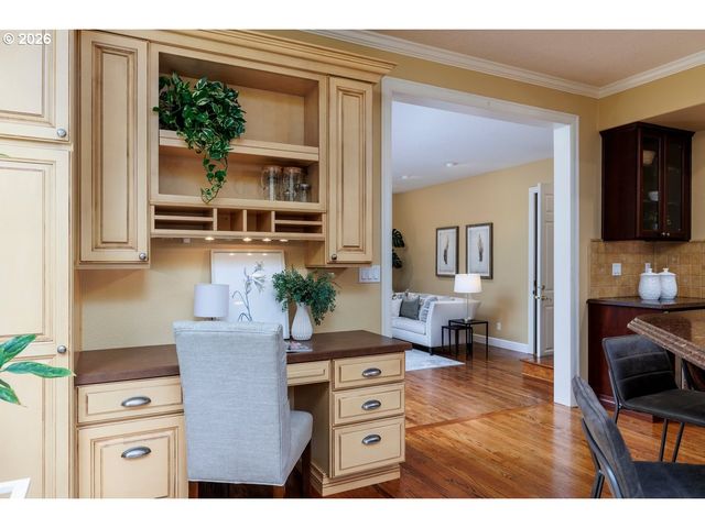 1320 Nw PARK RIDGE Ln, Portland, OR 97229