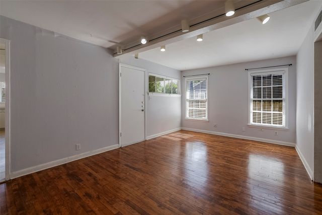 3931 Dexter Avenue, Fort Worth, TX 76107