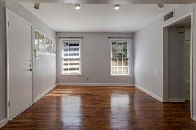 3931 Dexter Avenue, Fort Worth, TX 76107