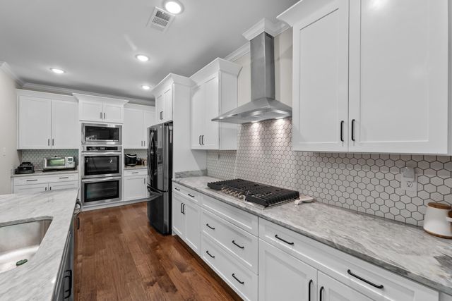 4916 MAPLE WALK DR, Lakeland, TN 38002
