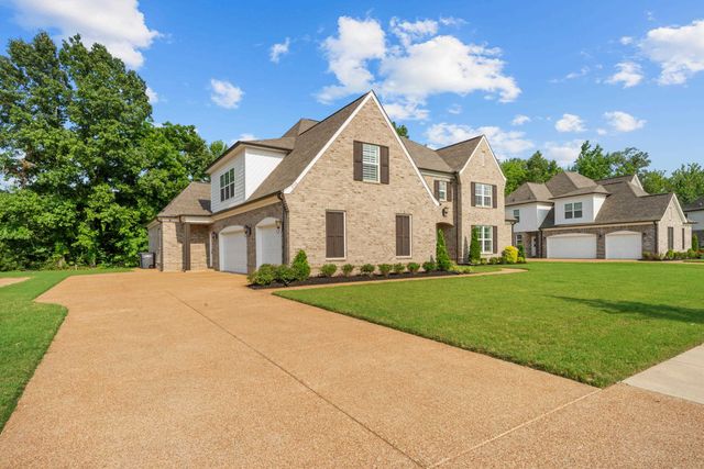 4916 MAPLE WALK DR, Lakeland, TN 38002