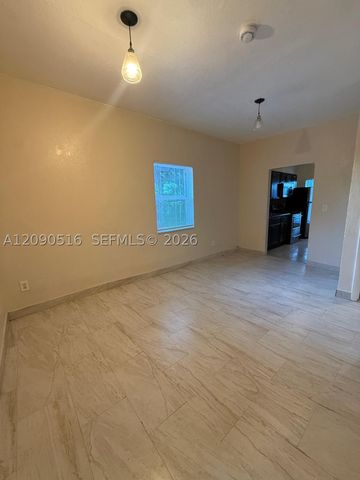 285 NW 44th St 3, Miami, FL 33127