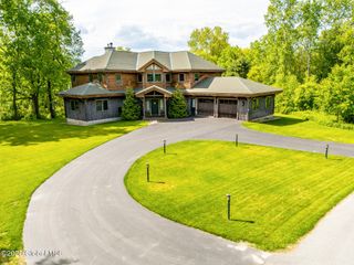 24 Wildwood Place, Queensbury, NY 12804