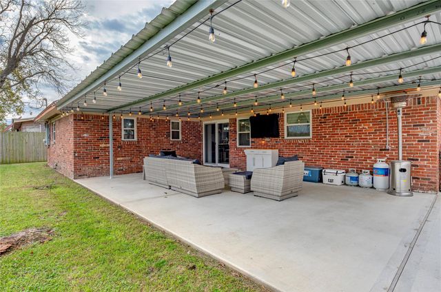 2409 Raspberry Lane, Pasadena, TX 77502