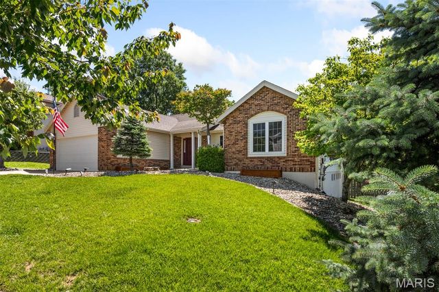 16448 Green Pines Drive, Wildwood, MO 63011