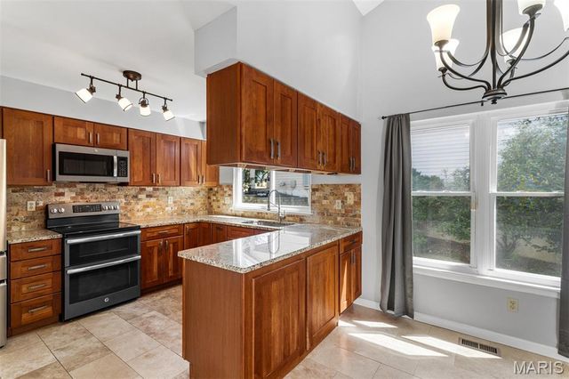 16448 Green Pines Drive, Wildwood, MO 63011