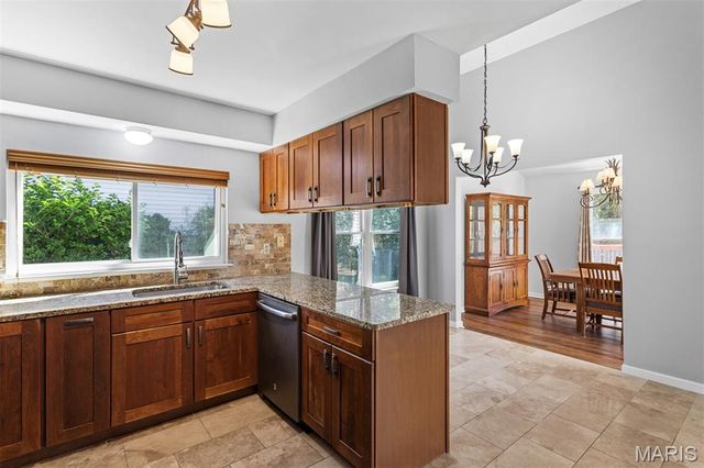 16448 Green Pines Drive, Wildwood, MO 63011