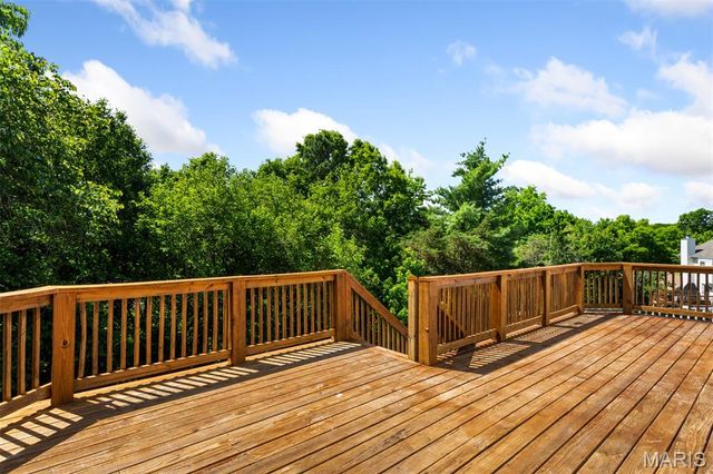 16448 Green Pines Drive, Wildwood, MO 63011