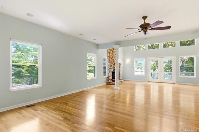 23 Beach Plum Drive, Centerport, NY 11721