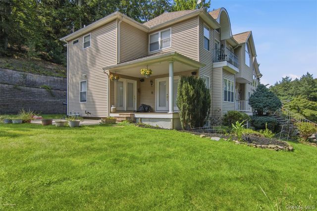 23 Beach Plum Drive, Centerport, NY 11721