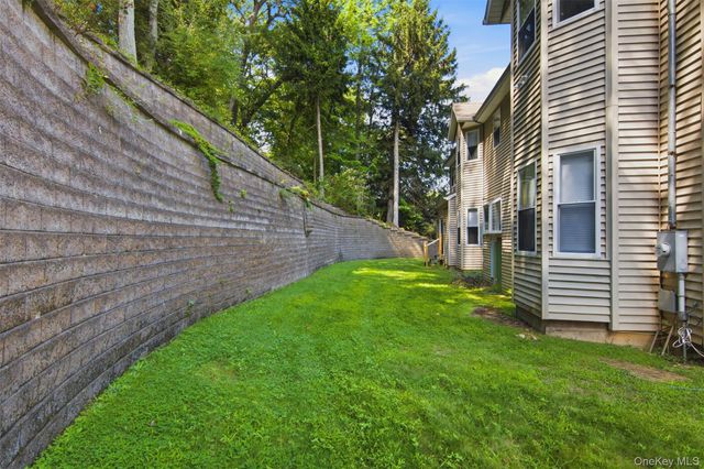 23 Beach Plum Drive, Centerport, NY 11721