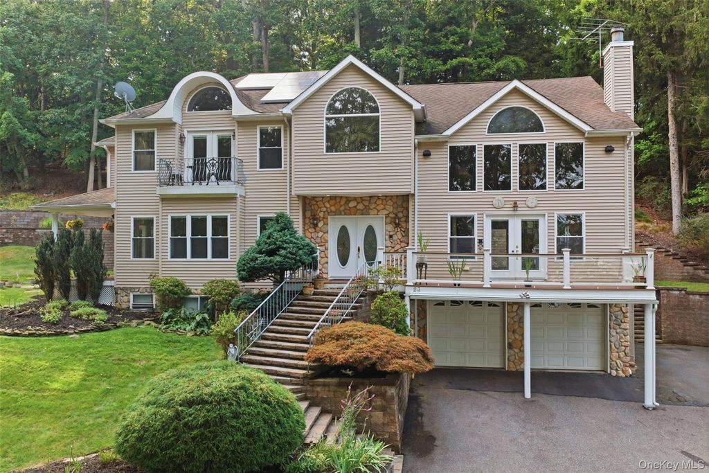 23 Beach Plum Drive, Centerport, NY 11721 — exterior