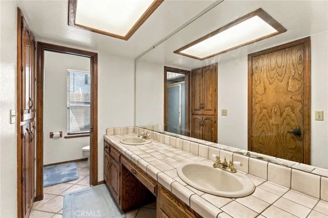 662 S Boyd, Kerman, CA 93630