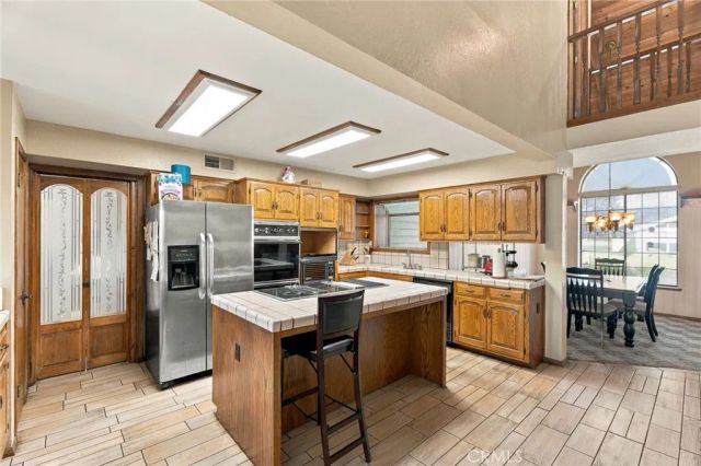 662 S Boyd, Kerman, CA 93630