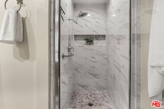 4542 Willis Avenue 206, Sherman Oaks, CA 91403