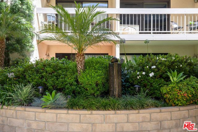 4542 Willis Avenue 206, Sherman Oaks, CA 91403