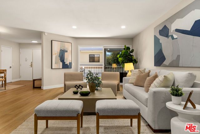 4542 Willis Avenue 206, Sherman Oaks, CA 91403