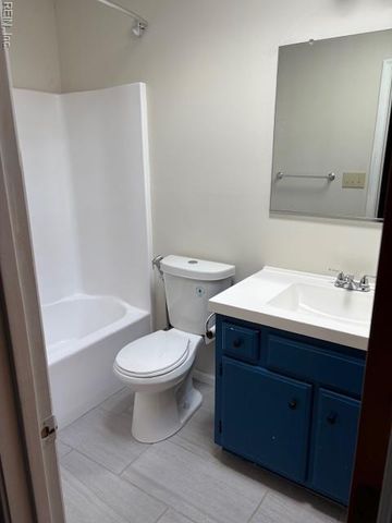 121 Parkway DR, Hampton, VA 23669