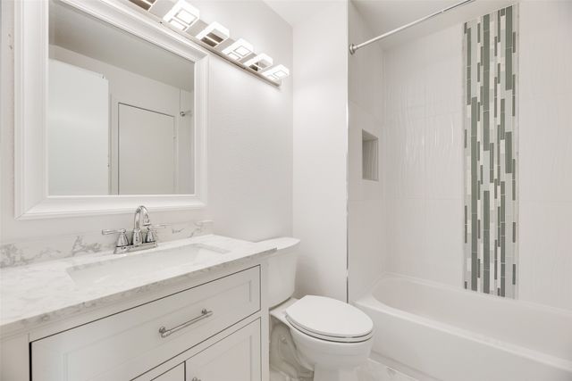 17910 Windflower Way 2204, Dallas, TX 75252