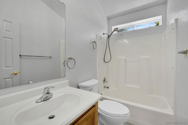 13309 Buena Vista St 42, Poway, CA 92064