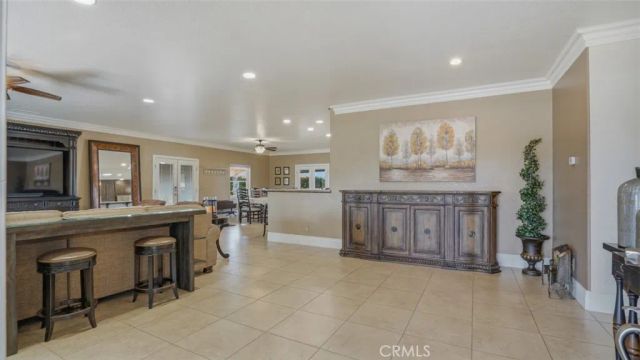 16025 Perry Heights, Riverside, CA 92504