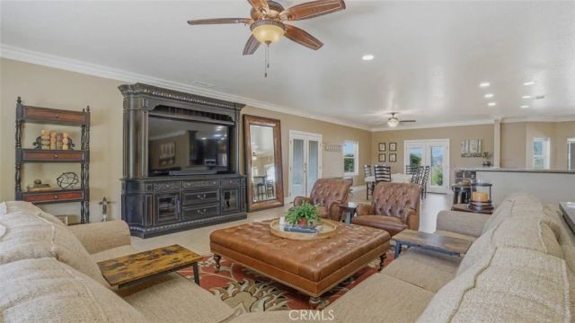 16025 Perry Heights, Riverside, CA 92504