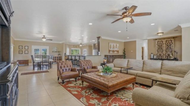 16025 Perry Heights, Riverside, CA 92504