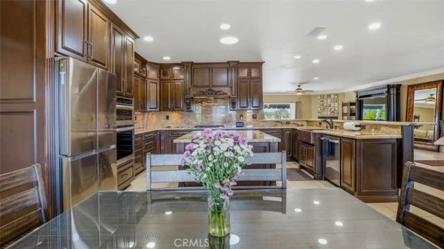 16025 Perry Heights, Riverside, CA 92504