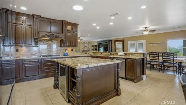 16025 Perry Heights, Riverside, CA 92504