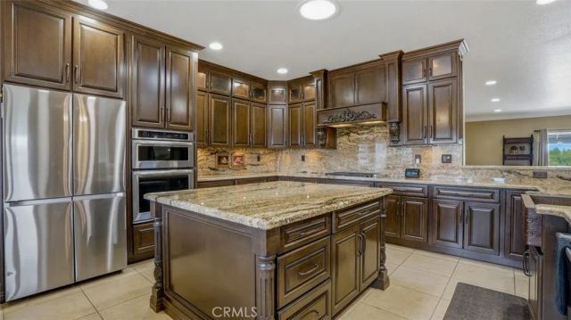 16025 Perry Heights, Riverside, CA 92504