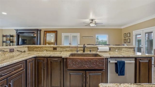 16025 Perry Heights, Riverside, CA 92504