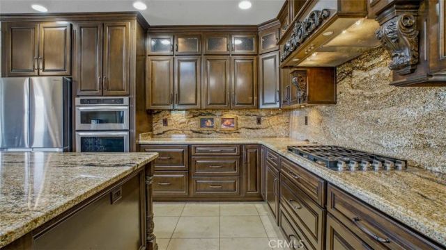 16025 Perry Heights, Riverside, CA 92504