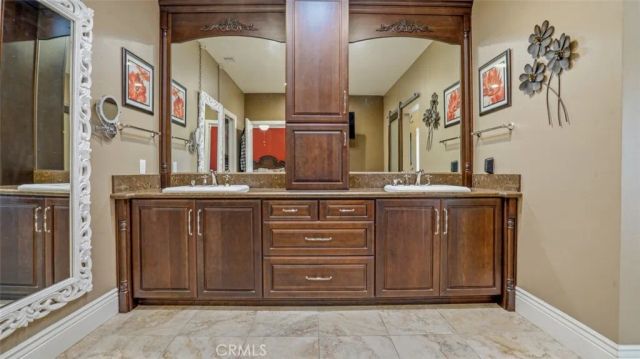 16025 Perry Heights, Riverside, CA 92504