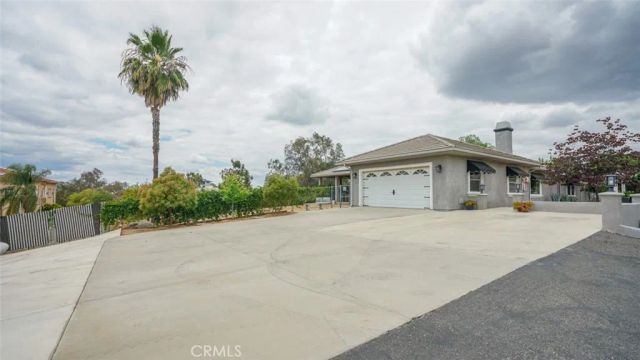 16025 Perry Heights, Riverside, CA 92504