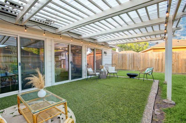 1034 Montour Drive, Houston, TX 77062