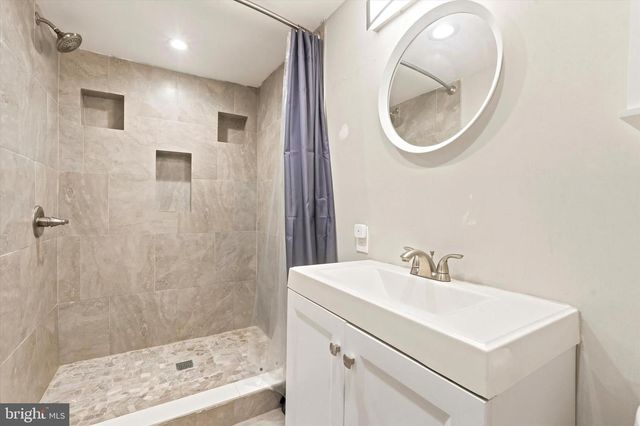 1321 N DOVER ST, Philadelphia, PA 19121