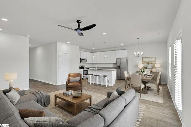 208 Green Pasture Road, Fountain Inn, SC 29664