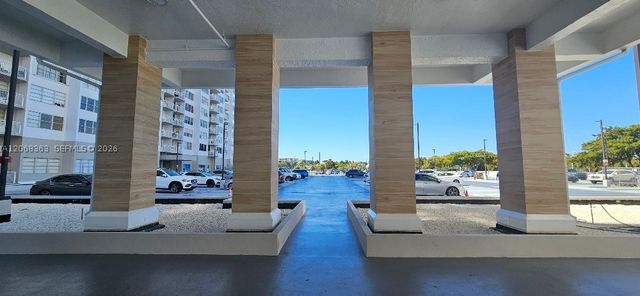 18081 Biscayne Blvd 1702, Aventura, FL 33160