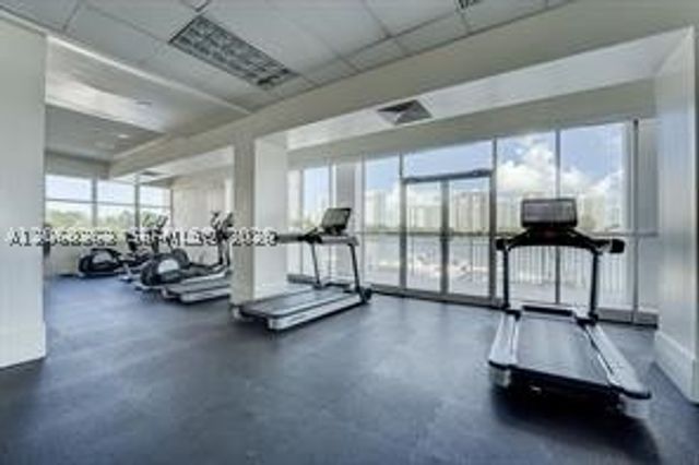 18081 Biscayne Blvd 1702, Aventura, FL 33160