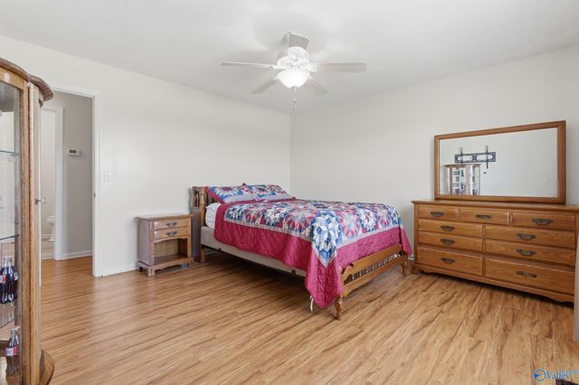 49 School House Road, Albertville, AL 35950