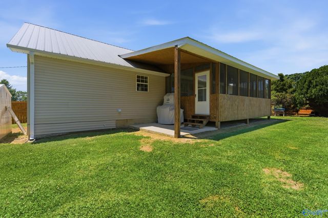 49 School House Road, Albertville, AL 35950