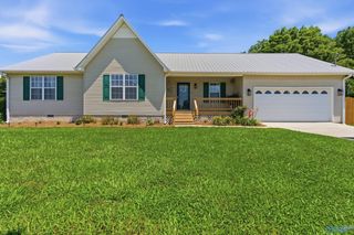 49 School House Road, Albertville, AL 35950
