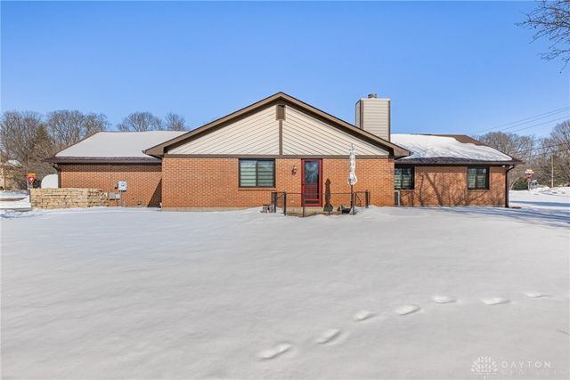 3009 Highlander Drive, Beavercreek, OH 45432