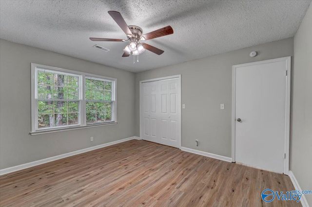 11219 Suncrest Drive SE, Huntsville, AL 35803