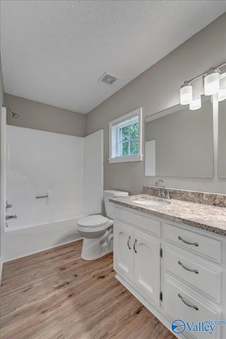 11219 Suncrest Drive SE, Huntsville, AL 35803