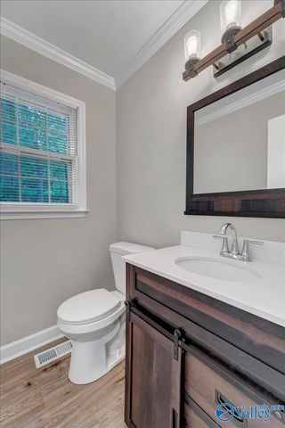 11219 Suncrest Drive SE, Huntsville, AL 35803