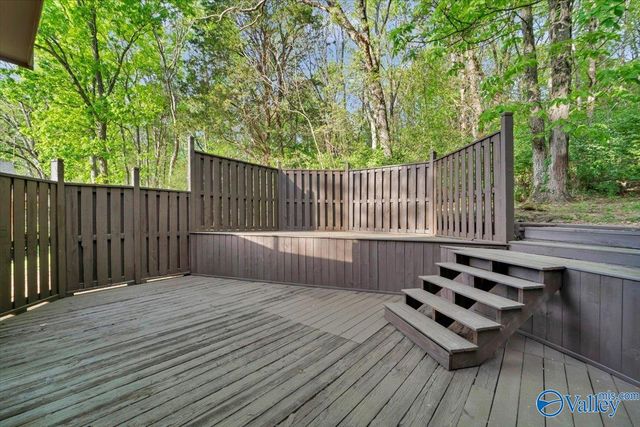 11219 Suncrest Drive SE, Huntsville, AL 35803